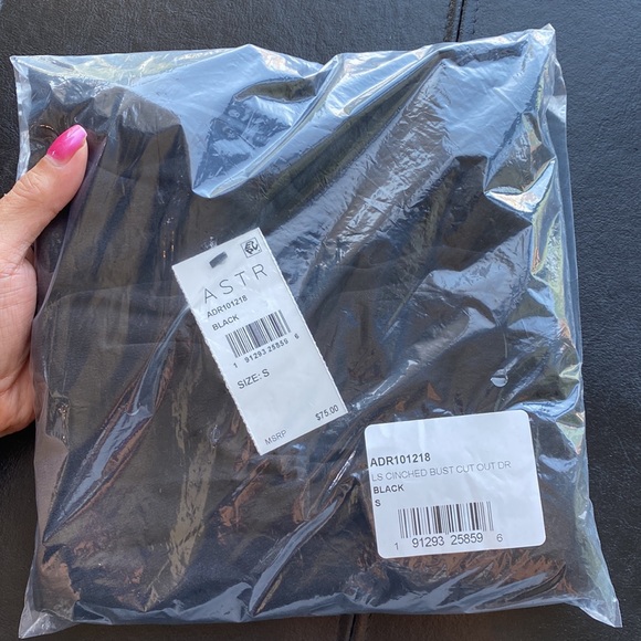 ASTR  Long Sleeve Bodycon Cinched Bust Cut Out Dress - Size Small - Picture 4 of 5